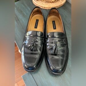 Bostonian Florentine men's black leather kiltie tassel loafer
Men’s 11